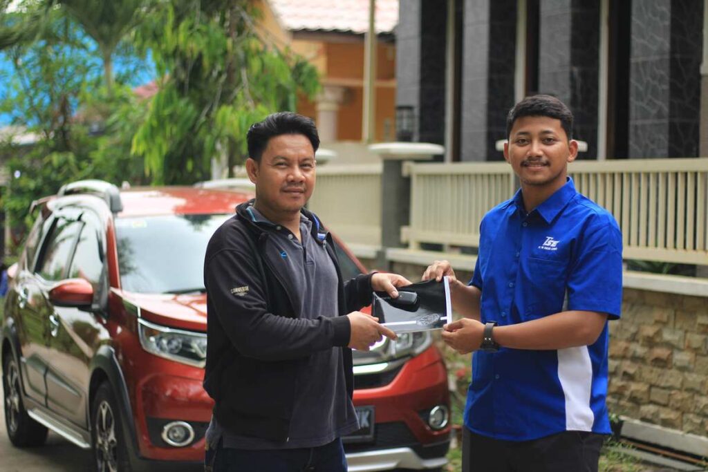 serah terima unit mobil honda mobilio